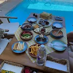 Alacati Xl Luxury Hotel Çeşme