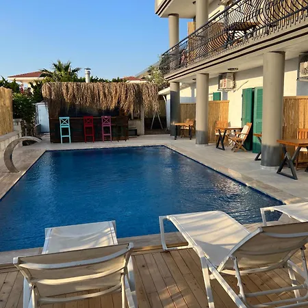 Ξενοδοχείο Alacati Xl Luxury *