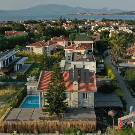 Alacati Xl Luxury Hotel