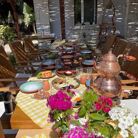 Alacati Xl Luxury Hotel