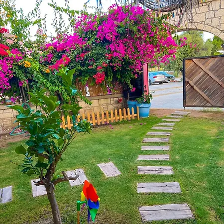 Alacati Xl Luxury Hotel *